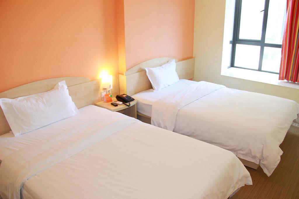 7Days Inn Luoyang Railway Station Branch Luoyang (Henan) Camera foto